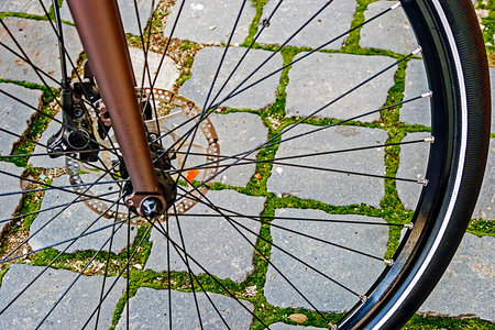 Detail of the front wheel to the bike 