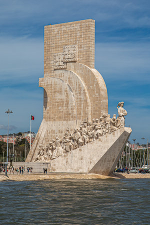 LISBON, PORTUGAL - APRIL 7, 2024: The Monument of the Discoveries, a statue built in 1940 on the bank of the Tagus River. Completed in 1960 to mark 500 years since the death of Henry the Navigator.のeditorial素材
