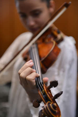 Violino tip handled by the musicianの写真素材