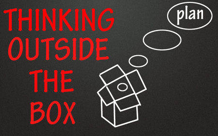 thinking outside the box symbol 