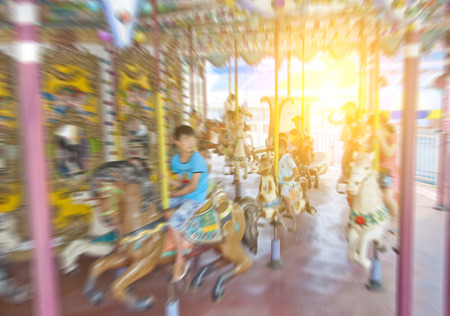 carouselのeditorial素材