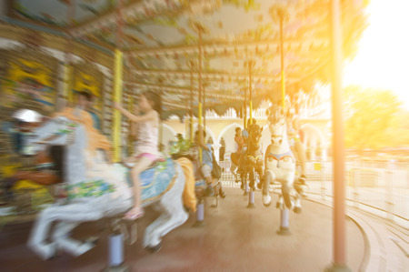 carouselのeditorial素材