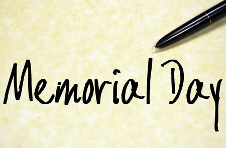 memorial day text write on paperの写真素材