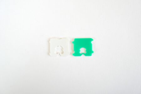 Price Tag Bread Clip and white background. The color of plastic tags on bread bag use to tell you which day of the week bread was baked on.の写真素材
