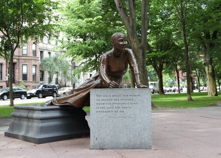 Lucy Stone Statue on the Commonwealth Avenue, Bostonのeditorial素材
