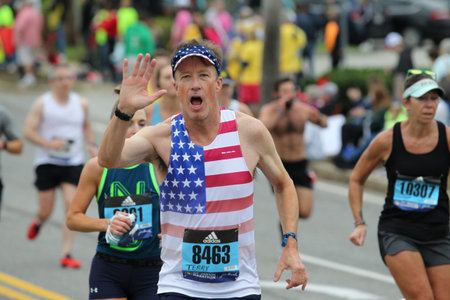 The 2021 Boston Marathon was the 125th running of the annual marathon race held in Boston, Massachusetts on October 11, 2021.のeditorial素材