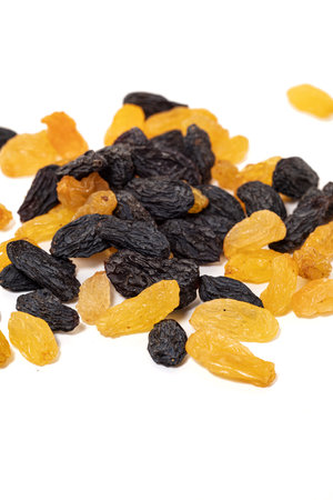 Raisins isolated on a white background.の写真素材
