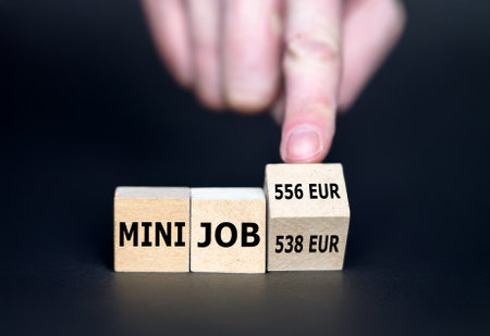 Symbol for the increase of the income limit for tax free "minijobs" in Germany from 538 Euro to 556 Euro in 2025.の写真素材