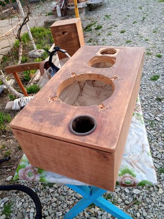 Case of the Acoustic vintage system amphiton 35ac-018 during restoration. Grinding and painting.の写真素材
