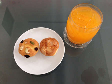 Orange juice and cupcakeの素材