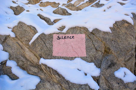silence sign 