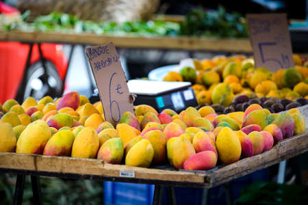Mangos at Saint Paul market place, Reunion Islandの写真素材