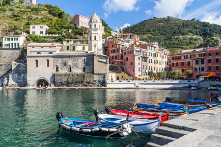 VERNAZZA, ITALY - OCTOBER 20, 2015: The view at Vernazza's small harbor in Vernazza, Cinque Terre, Liguria, Italyのeditorial素材