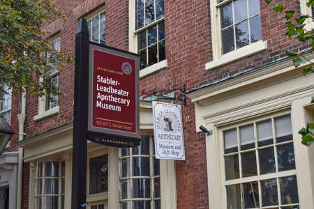 Alexandria, Virginia, USA - October 8, 2021: Sign Outside of the Stabler-Leadbeater Apothecary in Old Town Alexandriaのeditorial素材