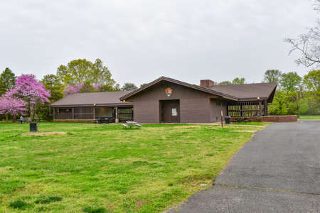 Fort Hunt, Virginia, USA - April 14, 2021: Large Picnic Pavilion Near a Grassy Meadow at Fort Hunt Park, Fairfax, Virginiaのeditorial素材