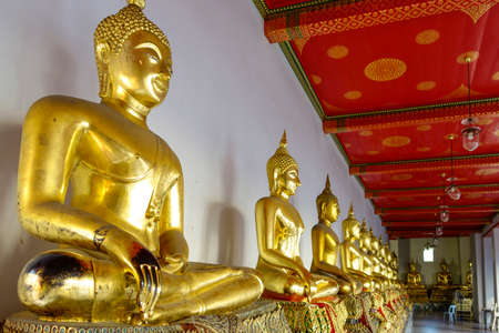 Golden Buddha Statue in Wat Pho Temple, Bangkok, Thailand, Asiaのeditorial素材