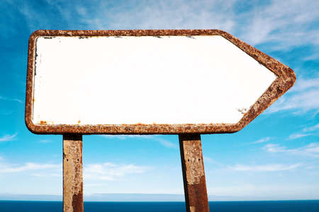 blank directional sign with space for textの写真素材