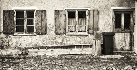 old run-down facade - ruinのeditorial素材