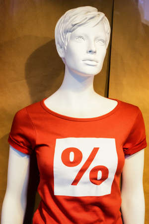 mannequin with sale shirt - photoの写真素材