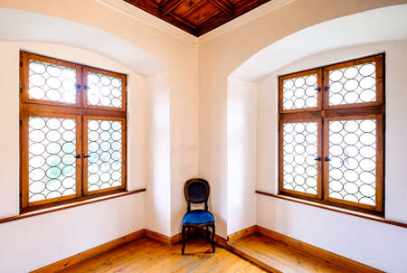 empty old room - nice backgroundの写真素材