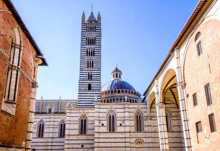 Cattedrale di Santa Maria Assunta - in Siena - italyの写真素材