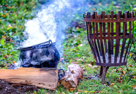 old cooking pot - outdoors - photoの写真素材