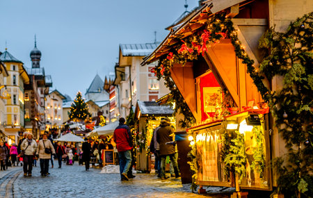 BAD TOELZ, GERMANY - DECEMBER 8: people at the famous christmas market on December 8, 2017 in Bad Toelz, Germanyのeditorial素材