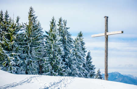 mount blomberg near the village bad toelz in winterの写真素材