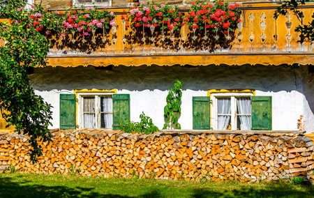 typical old bavarian farmhouse - photoの写真素材