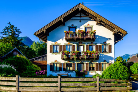 typical old bavarian farmhouse - photoのeditorial素材