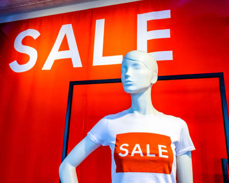 mannequin with sale shirt - photoの写真素材