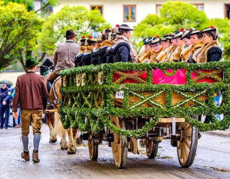 Bad Toelz, Germany - November 6: people with traditional clothes at the annual horse-carriage procession with blessing, named leonhardifahrt on November 6, 2019 in bad toelz, germanyのeditorial素材