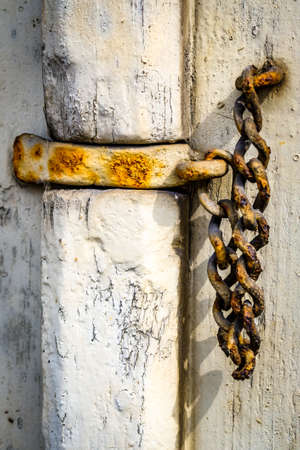 old rusty chains - close upの写真素材