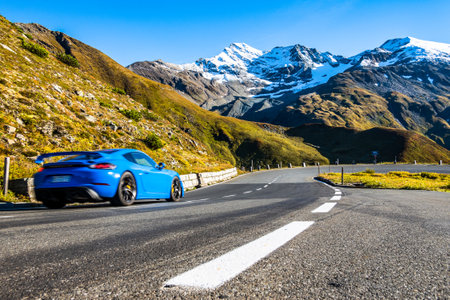 Grossglockner, Austria - September 23: car at a country road at the Grossglockner Mountain on September 23, 2021のeditorial素材