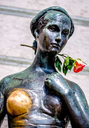 Munich, Germany - August 8 6: replica of the famous Julia Capulet statue from Nereo Costantini in Munich on August 8, 2017のeditorial素材