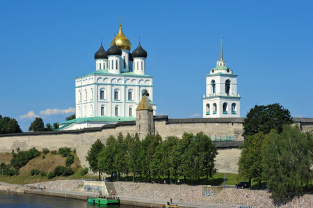 domes with crosses Orthodox Kremlin in Pskov, Russiaのeditorial素材