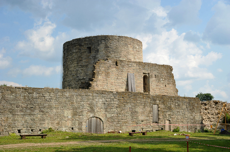 Koporye, Russia - 03 August 2018: Ruins of the medieval fortress of XIII century in Koporye, Leningradskaya Oblast, Russiaのeditorial素材