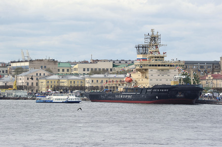 Saint-Petersburg, Russia - 05 May, 2019: icebreaker Saint-Petersburg on the river Neva in Saint-Petersburgのeditorial素材