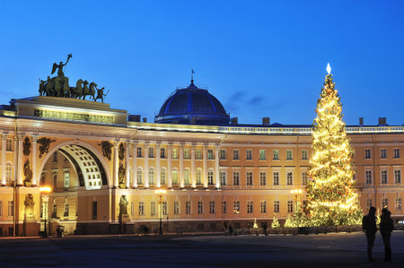 Saint- Petersburg, Russia-January 10, 2021: Christmas tree on Palace Square in Saint Petersburgのeditorial素材