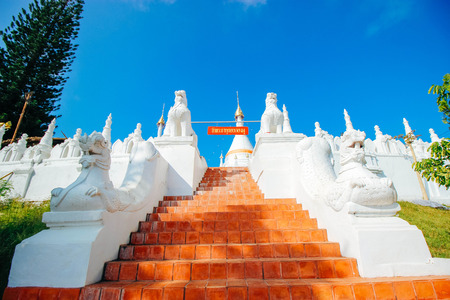 wat-phrathatdoikongmu 16 December 2015:"Thailand temple art "maehongsonThailandのeditorial素材