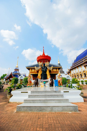wat-Banden 17 December 2015:"Thailand temple art " Chiang Mai Thailandのeditorial素材