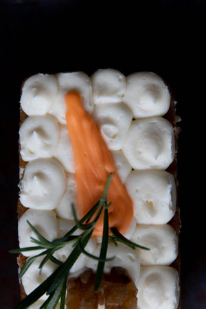 Piece of carrot cake à¸™à¸· dark background