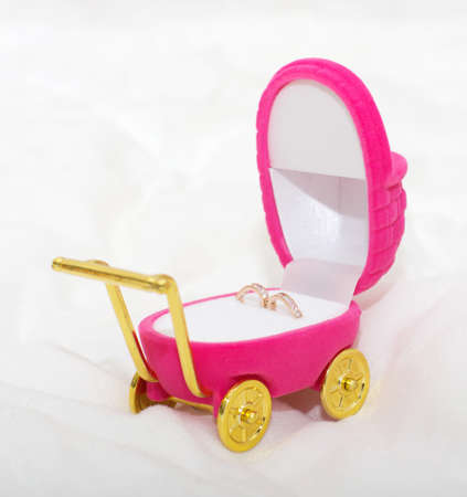 Jewelry pram box with rings