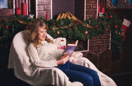 Beauty Pregnant Woman. Pregnant Belly. Beautiful Pregnant Woman Expecting Baby. Maternity concept. Baby Showerの写真素材