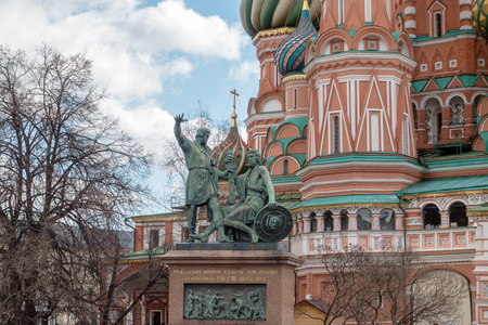 Saint Basil's Cathedra and Monument to Minin and Pozharskyl in Moscow, Russiaのeditorial素材
