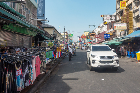 BANGKOK, THAILAND - December 23 2017: Backpackers and Tourists walk on Khao San Road in Bangkok, Thailand. Khao San Road is a famous low budget hotels and guesthouses area in Bangkok.のeditorial素材