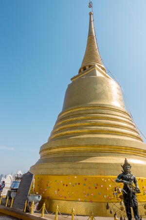 BANGKOK, THAILAND - December 21 2017: Golden Mount and Wat Saket. You can see all Bangkok from Golden Mount. Located in Ratchadamnoen Avenueのeditorial素材