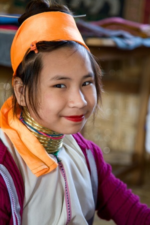 INLE LAKE, Myanmar- FEB 23, 2011:Ethnic minority girl in Myanmar.  Originally located in the Kayah State. But this family lives near Inle Lake.のeditorial素材