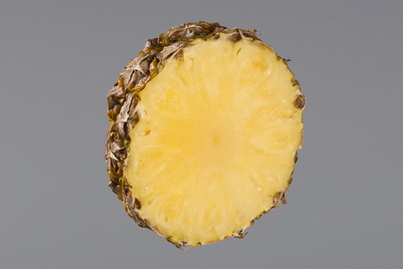 Pineapple, Cross Section, Fruit, Slice, Circle, Gray Backgroundの写真素材