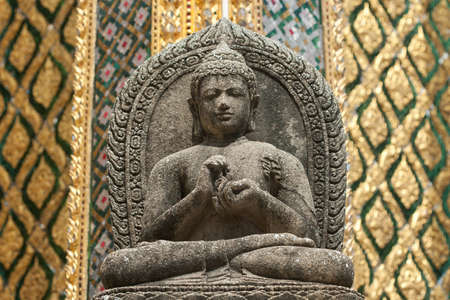 Statue in the grounds of the Grand Palace in Bangkokの写真素材